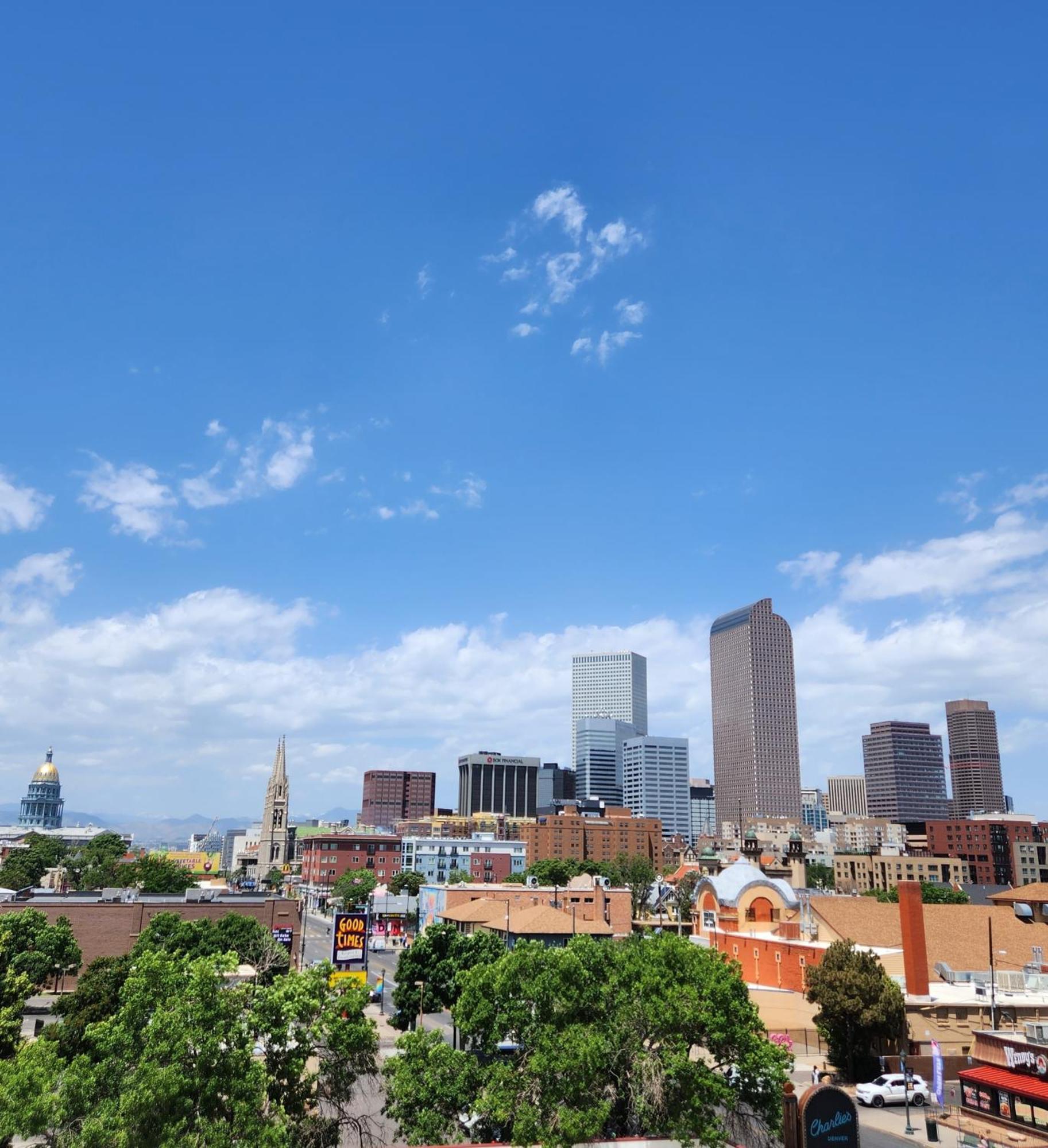 Days Inn By Wyndham Denver Downtown Экстерьер фото