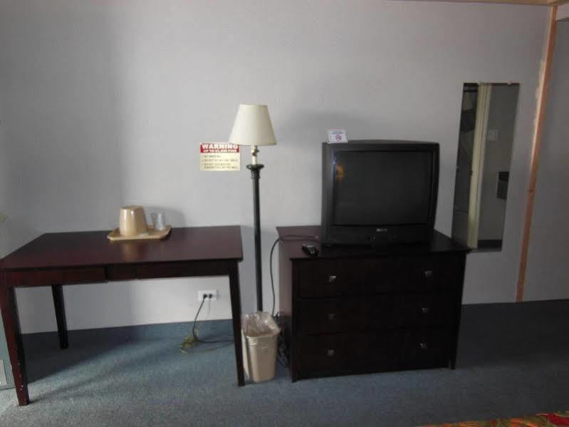 Days Inn By Wyndham Denver Downtown Экстерьер фото